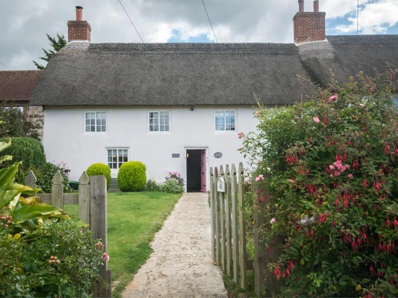 Spring View Cottage, Wool, Dorset Spring View Cottage, Wool, Dorset